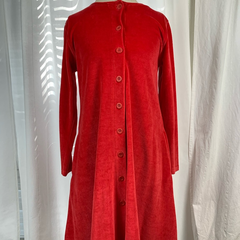 Red velour 3/4-length dress